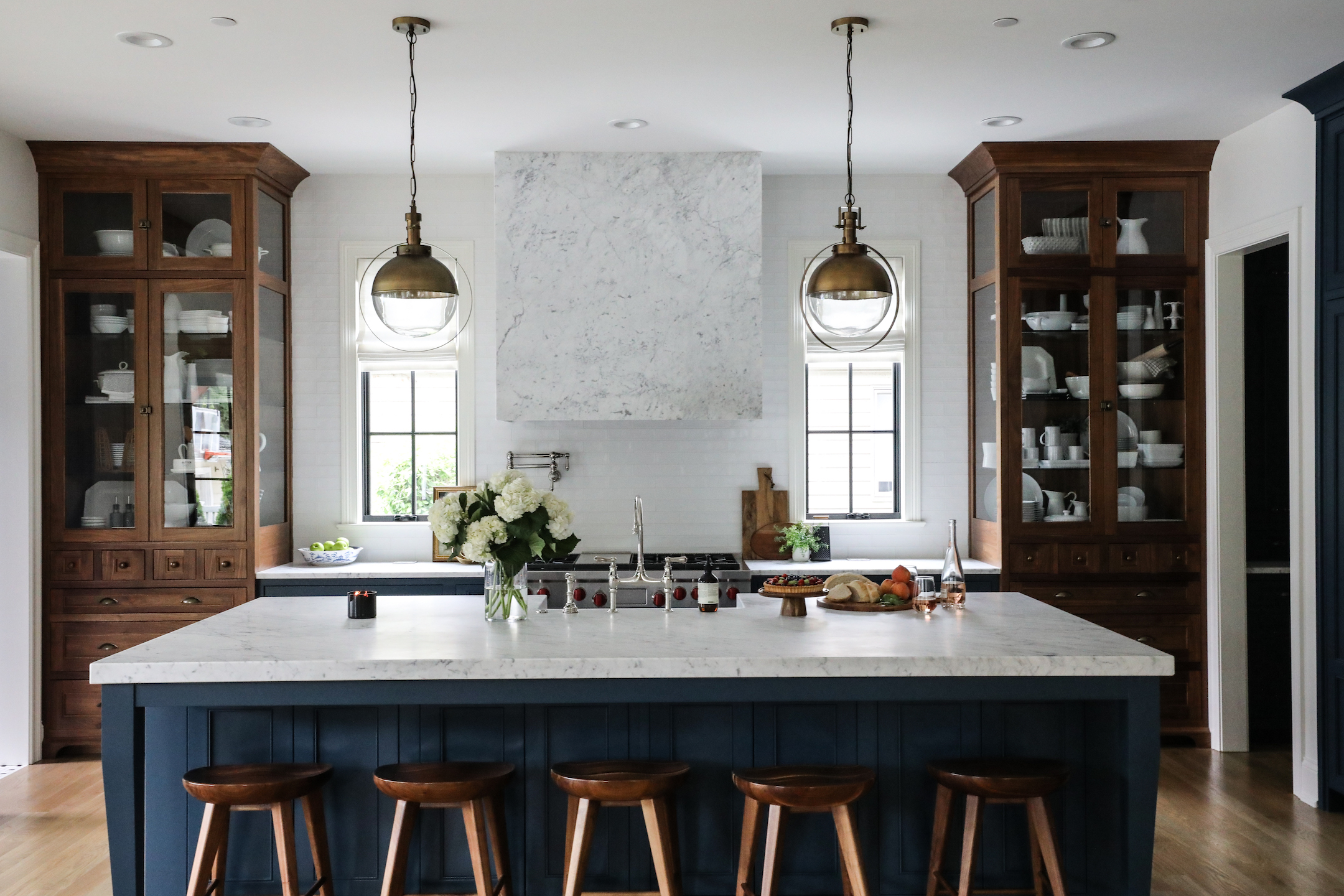 Here's How to Buy a Range and Hood for Your Dream Kitchen