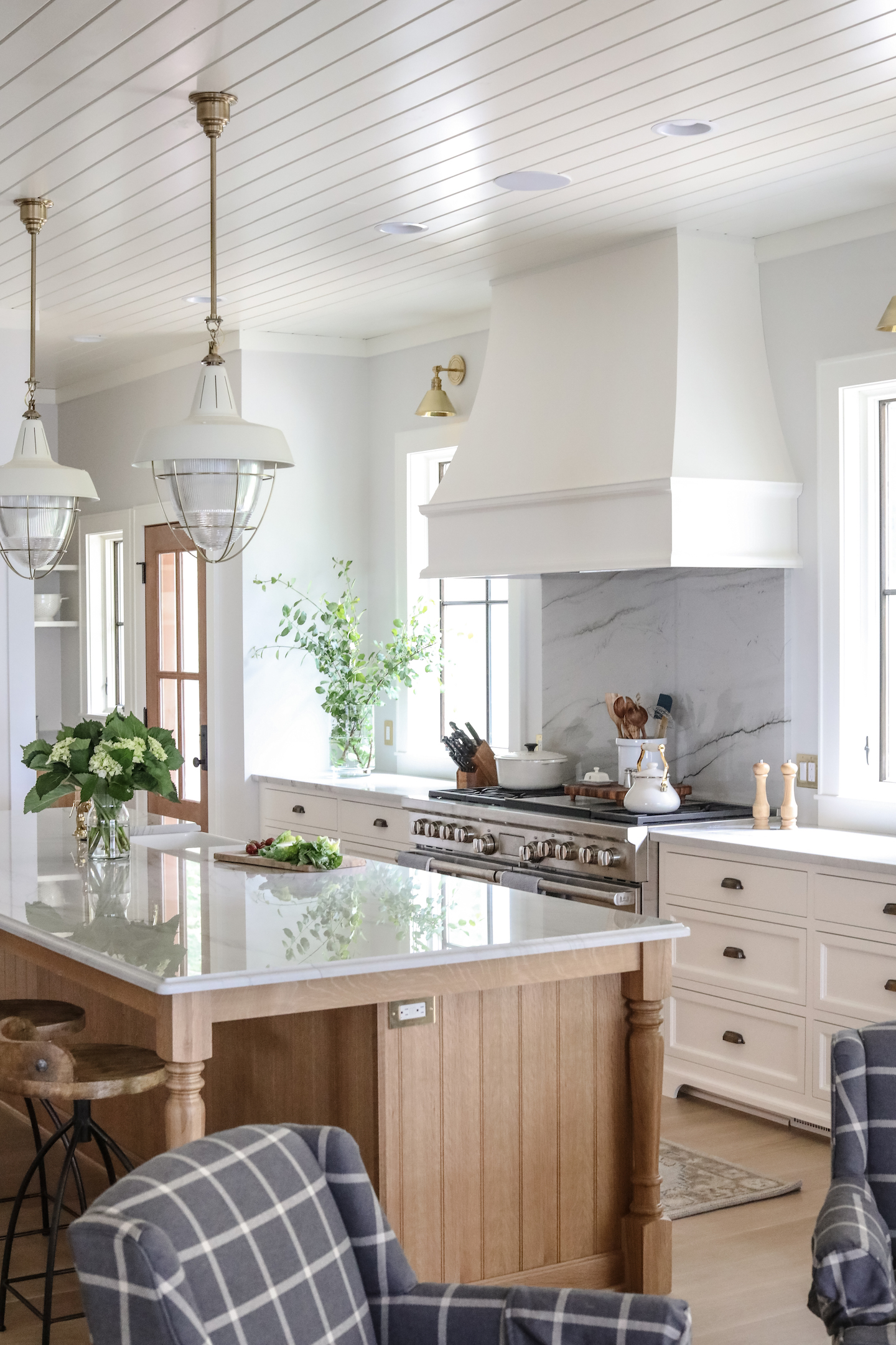 Range Hoods: The Quiet Star – Park and Oak Interior Design