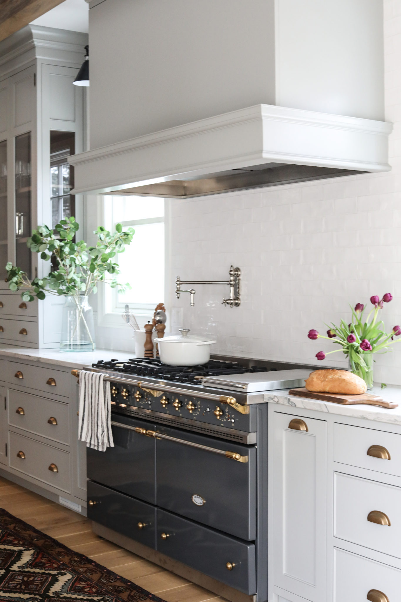 Range Hoods: The Quiet Star - Park and Oak Interior Design