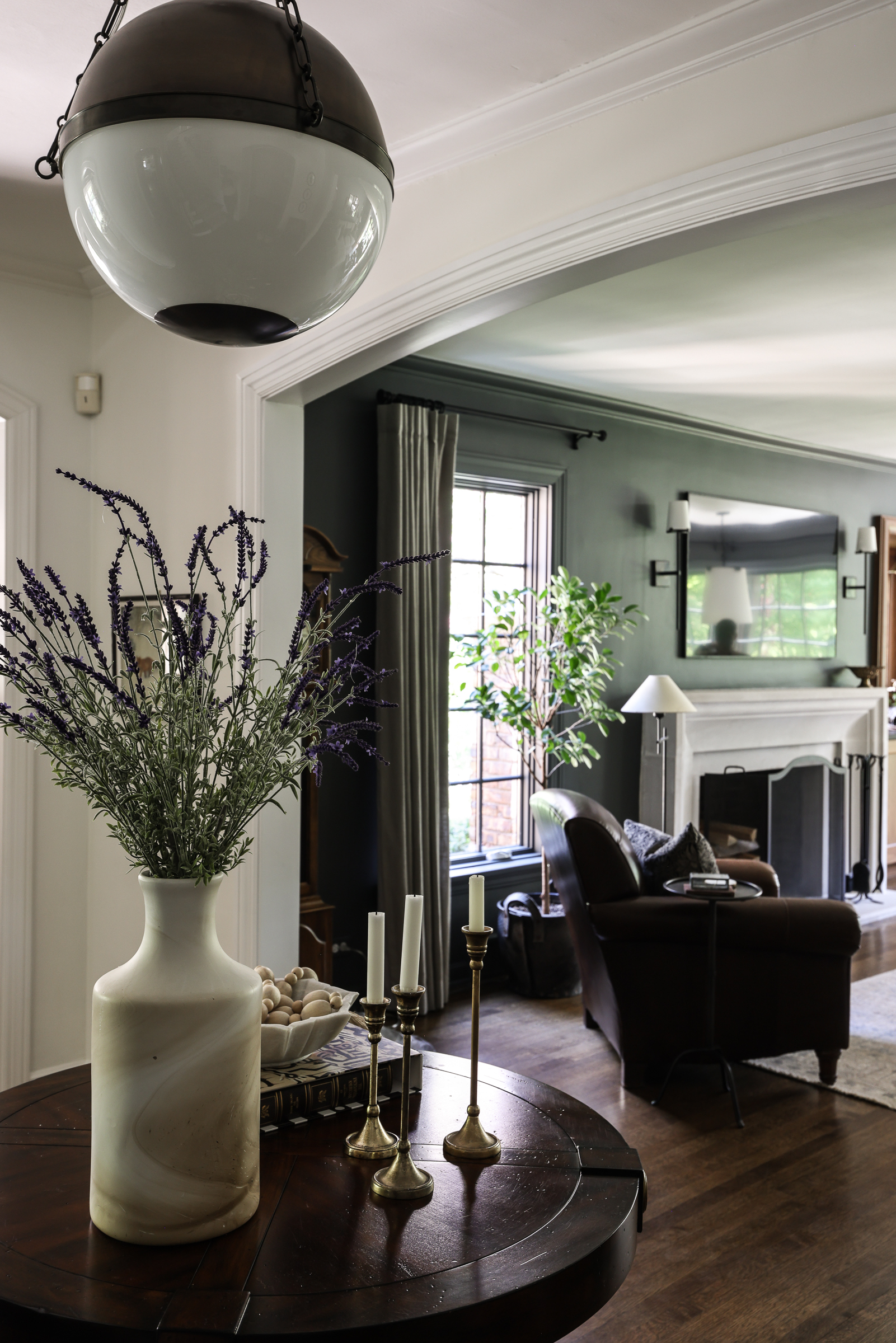 Glen Ellyn Housewalk - Park and Oak Interior Design