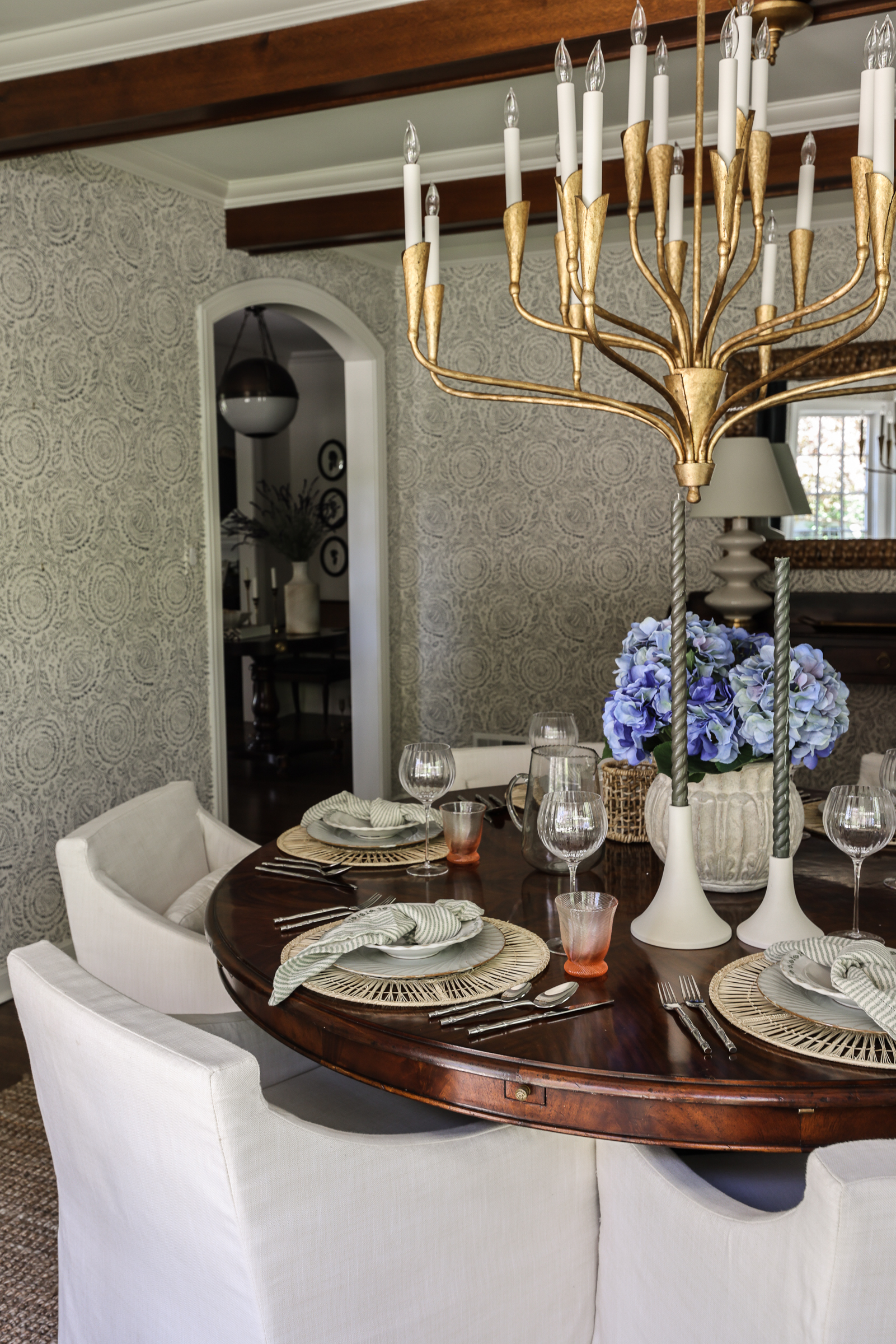 Glen Ellyn Housewalk - Park and Oak Interior Design