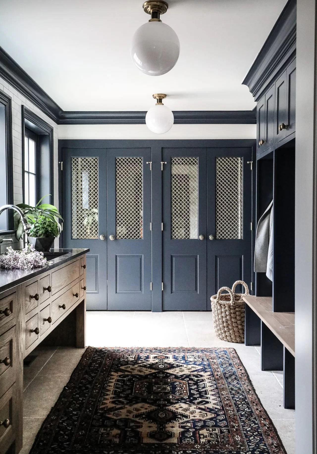 functional-mudroom-design-entry-park-and-oak-D05A1909-scaled