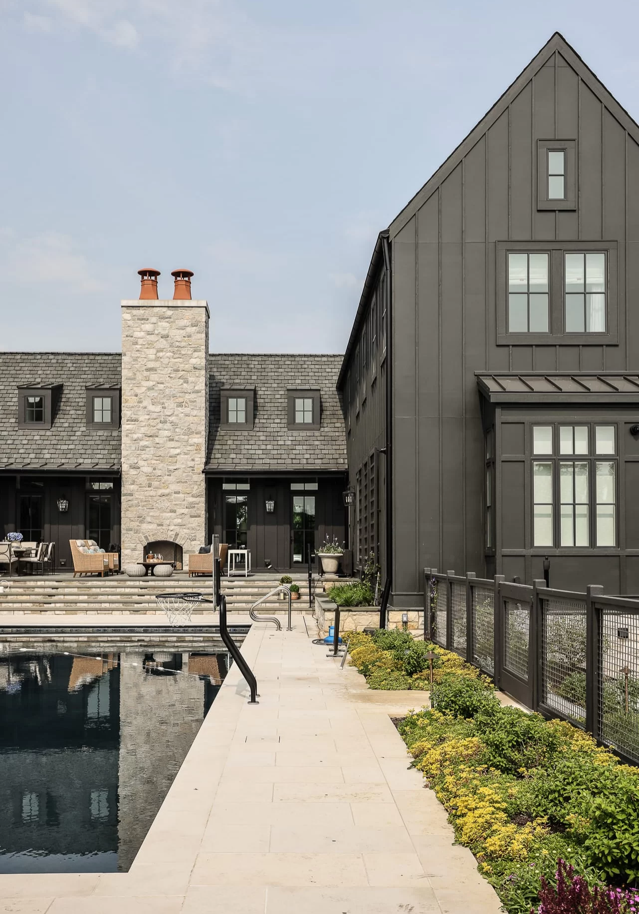 luxury-home-exterior-design-park-and-oak-Sporer-Outdoor-03